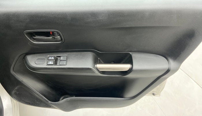 2019 Maruti IGNIS SIGMA 1.2, Petrol, Manual, 4,067 km, Driver Side Door Panels Control