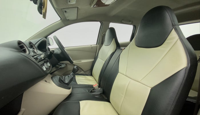 2016 Datsun Go Plus T, Petrol, Manual, 54,955 km, Right Side Front Door Cabin