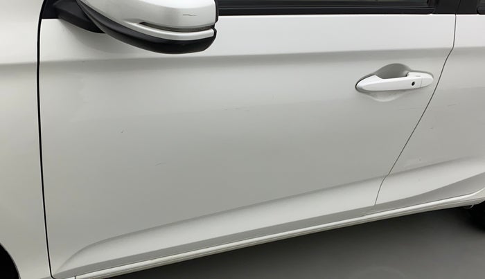 2020 Honda Amaze 1.2L I-VTEC V CVT, Petrol, Automatic, 33,902 km, Front passenger door - Minor scratches