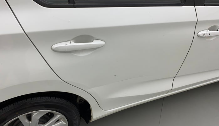 2020 Honda Amaze 1.2L I-VTEC V CVT, Petrol, Automatic, 33,902 km, Right rear door - Minor scratches