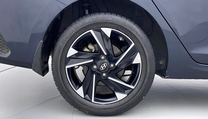 2020 Hyundai Verna SX (O) TURBO GDI AT, Petrol, Automatic, 32,205 km, Right Rear Wheel