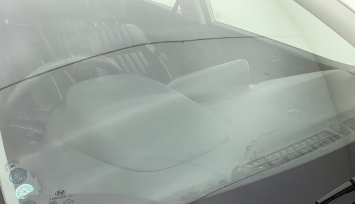 2021 Hyundai NEW I20 MAGNA 1.2 MT, Petrol, Manual, 49,737 km, Front windshield - Minor spot on windshield