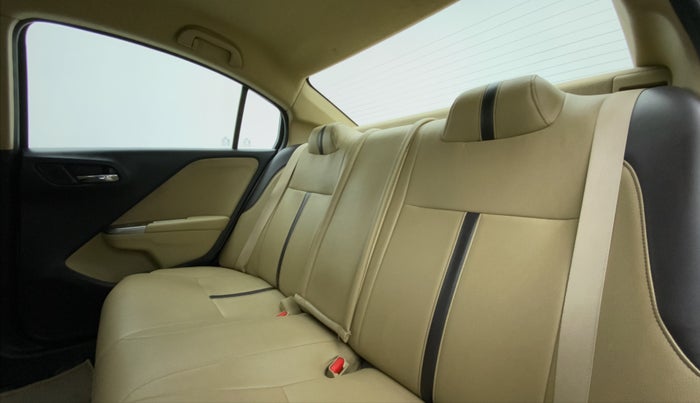 2015 Honda City 1.5L I-DTEC V, Diesel, Manual, 71,570 km, Right Side Rear Door Cabin