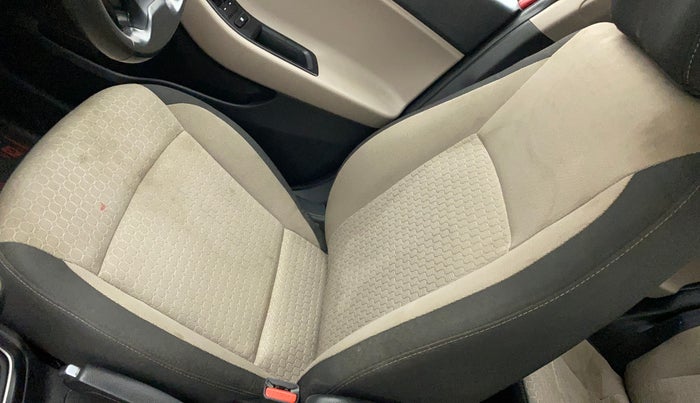 2017 Hyundai Elite i20 ASTA 1.2, Petrol, Manual, 66,568 km, Driver seat - Cover slightly stained