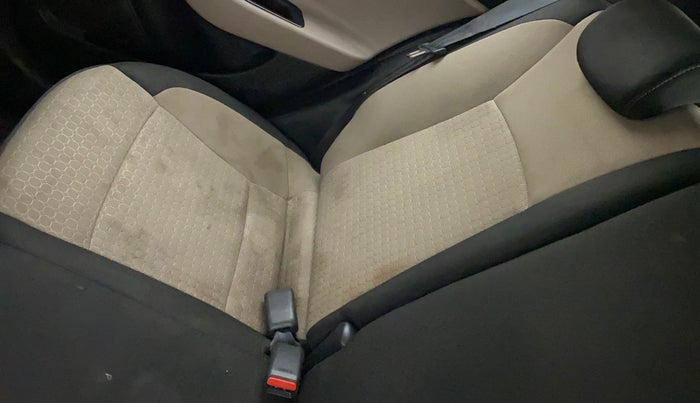 2017 Hyundai Elite i20 ASTA 1.2, Petrol, Manual, 66,568 km, Second-row right seat - Cover slightly stained