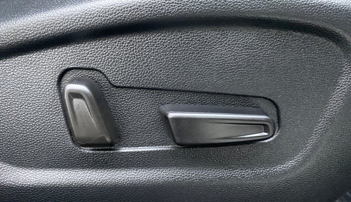 2019 Hyundai Creta 1.6 SX (O) VTVT, Petrol, Manual, 40,093 km, Driver Side Adjustment Panel