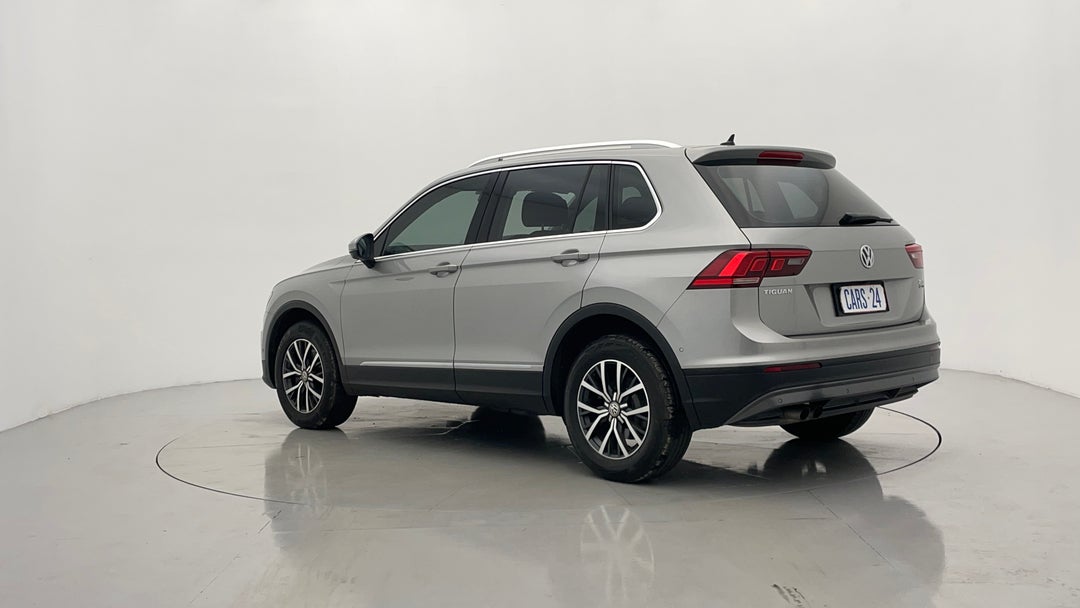 Left Back Diagonal (45- Degree) View