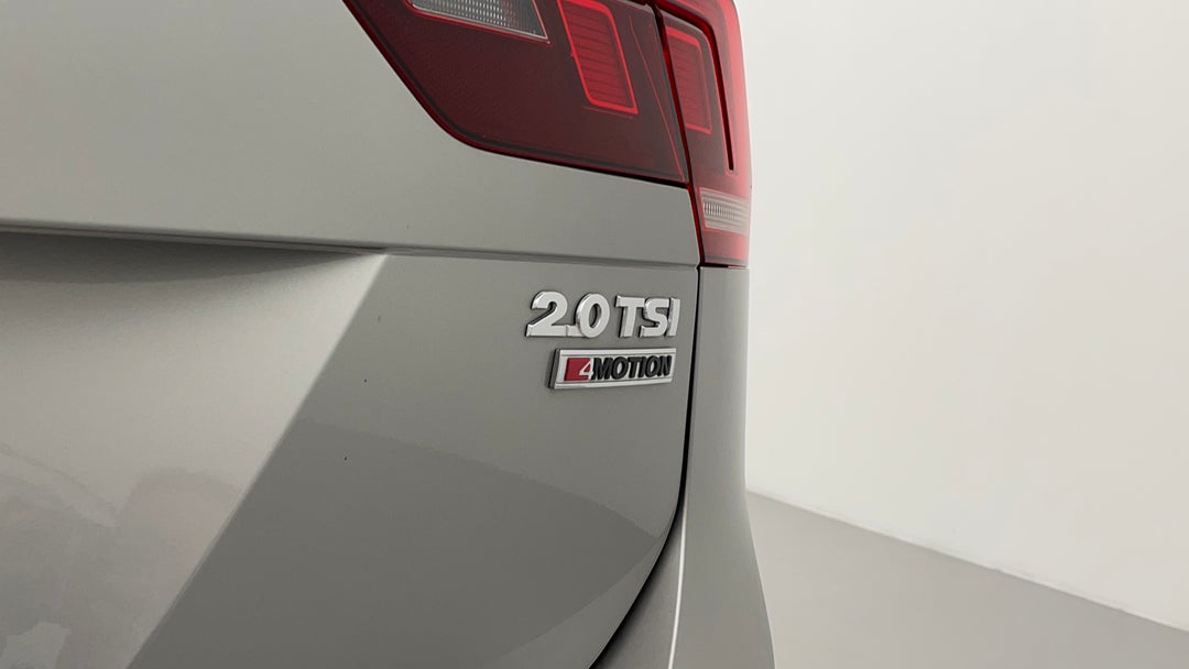 Badge (Boot Right Side)