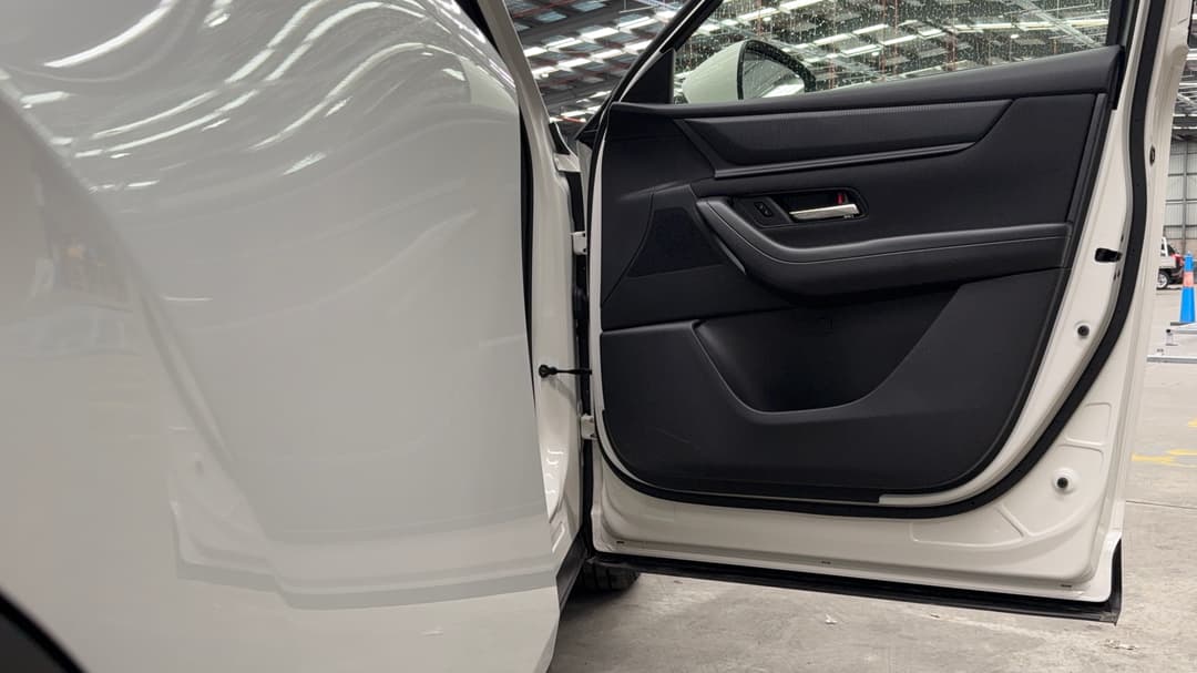 2024 Mazda Cx-80 G40e Pure, Automatic, 11668 km, Speaker View