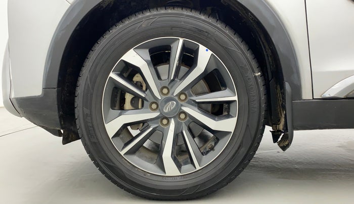 2020 Mahindra XUV300 W8 (O) 1.5 DIESEL, Diesel, Manual, 88,761 km, Left Front Wheel