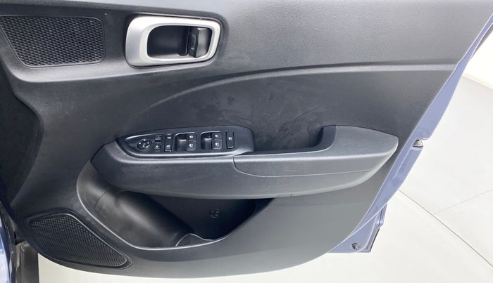 2021 Hyundai VENUE S Plus MT 1.2 Kappa, Petrol, Manual, 9,991 km, Driver Side Door Panels Control