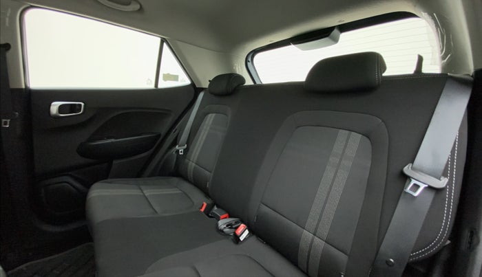 2021 Hyundai VENUE S Plus MT 1.2 Kappa, Petrol, Manual, 9,991 km, Right Side Rear Door Cabin