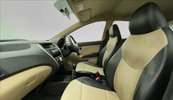 2016 Hyundai Eon ERA +, Petrol, Manual, 27,960 km, Right Side Front Door Cabin