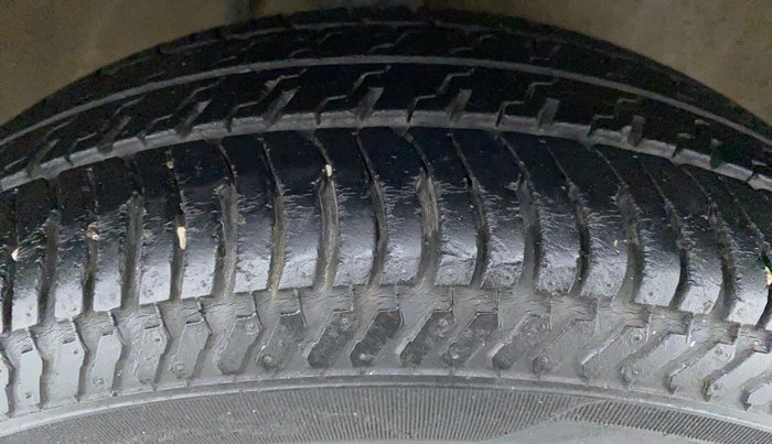 2015 Maruti Alto K10 VXI P, Petrol, Manual, 13,385 km, Left Rear Tyre Tread