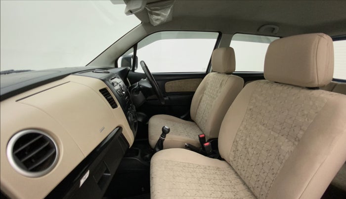 2017 Maruti Wagon R 1.0 VXI+, Petrol, Manual, 28,476 km, Right Side Front Door Cabin