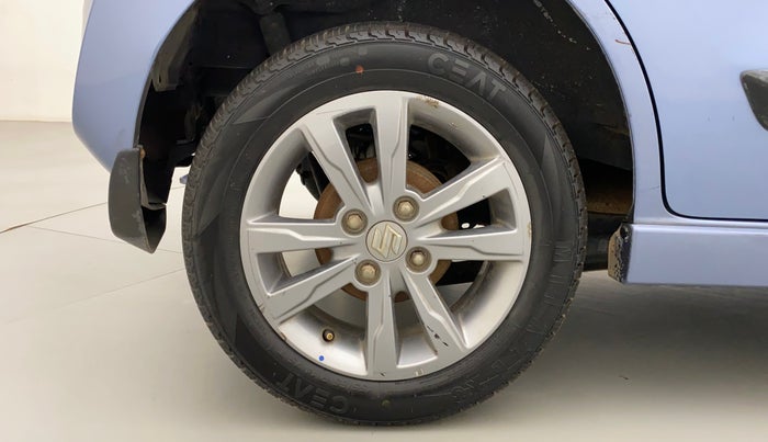 2017 Maruti Wagon R 1.0 VXI+, Petrol, Manual, 28,476 km, Right Rear Wheel