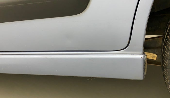 2017 Maruti Wagon R 1.0 VXI+, Petrol, Manual, 28,476 km, Left running board - Minor scratches