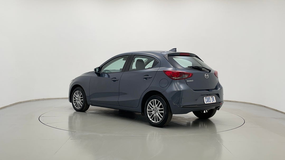 Left Back Diagonal (45- Degree) View