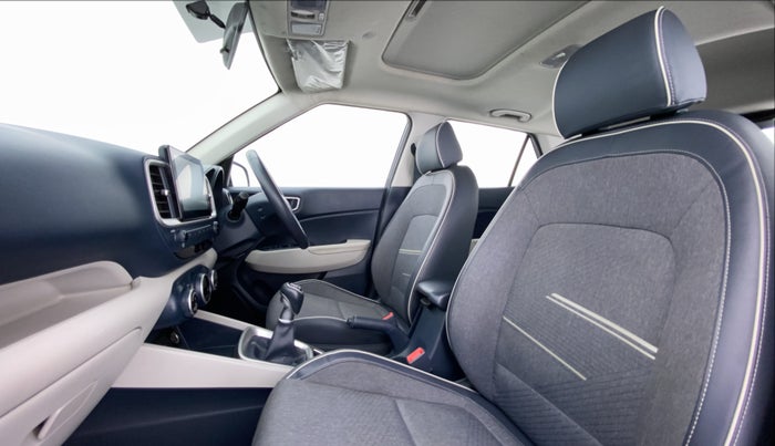 2019 Hyundai VENUE 1.0 SX TURBO GDI DUAL TONE, Petrol, Manual, 64,890 km, Right Side Front Door Cabin
