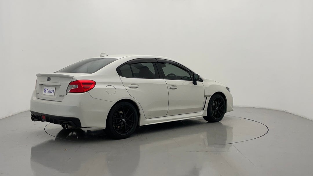 Right Back Diagonal (45- Degree) View