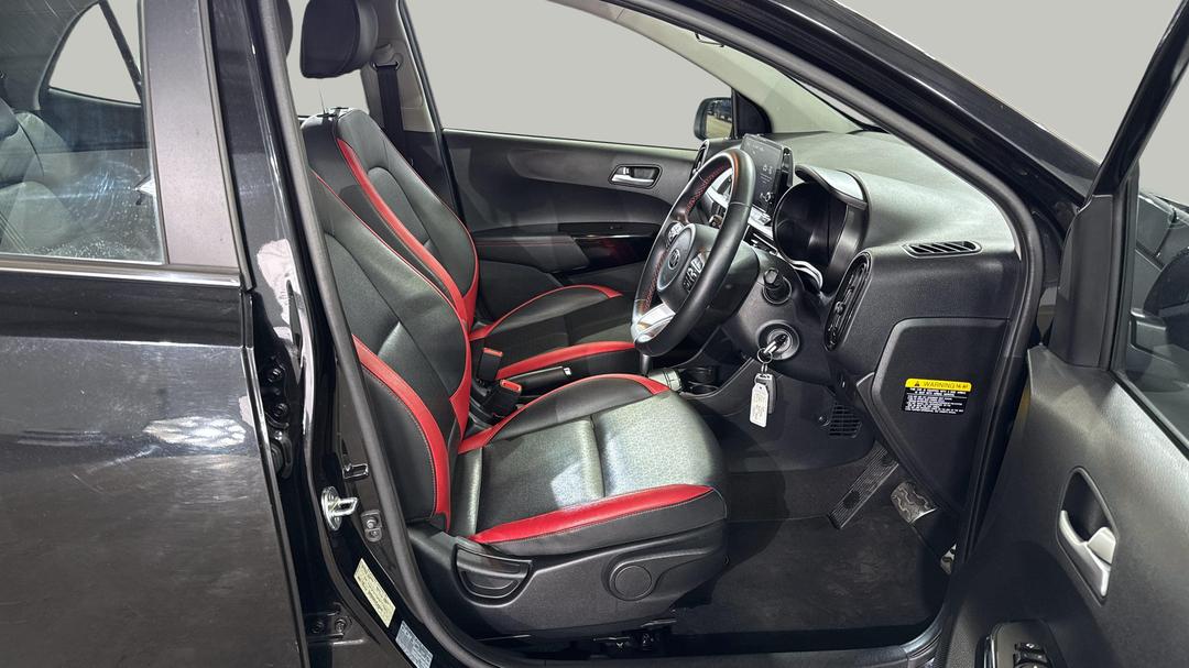 2020 Kia Picanto Gt-line, Automatic, 49824 km, Right Side Front Door Cabin View