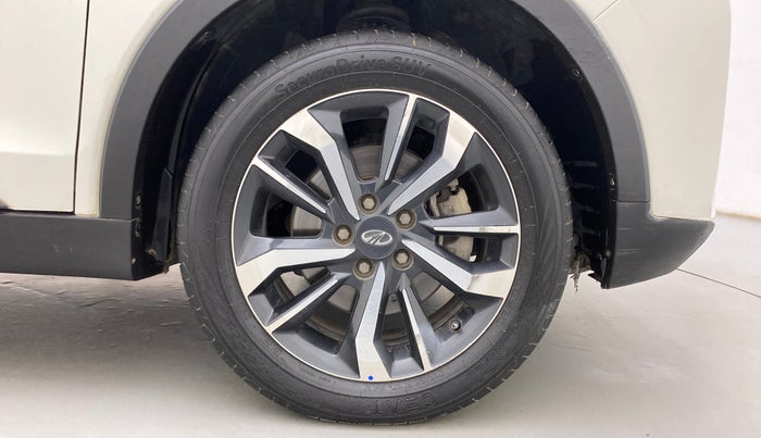 2020 Mahindra XUV300 W8 (O) 1.5 DIESEL, Diesel, Manual, 89,422 km, Right Front Wheel