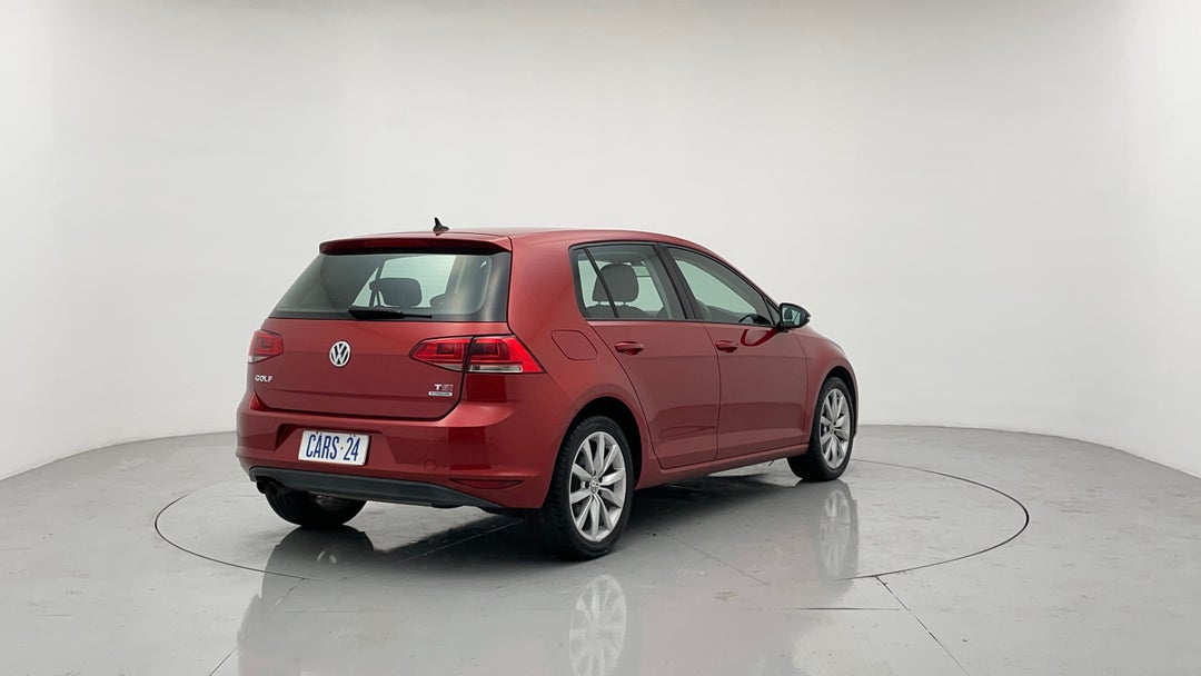 Right Back Diagonal (45- Degree) View