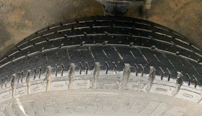 2017 Maruti Alto K10 VXI OPT, Petrol, Manual, 20,229 km, Left Front Tyre Tread