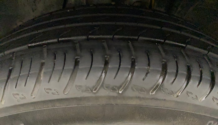 2021 Nissan MAGNITE XE, Petrol, Manual, 4,195 km, Left Front Tyre Tread