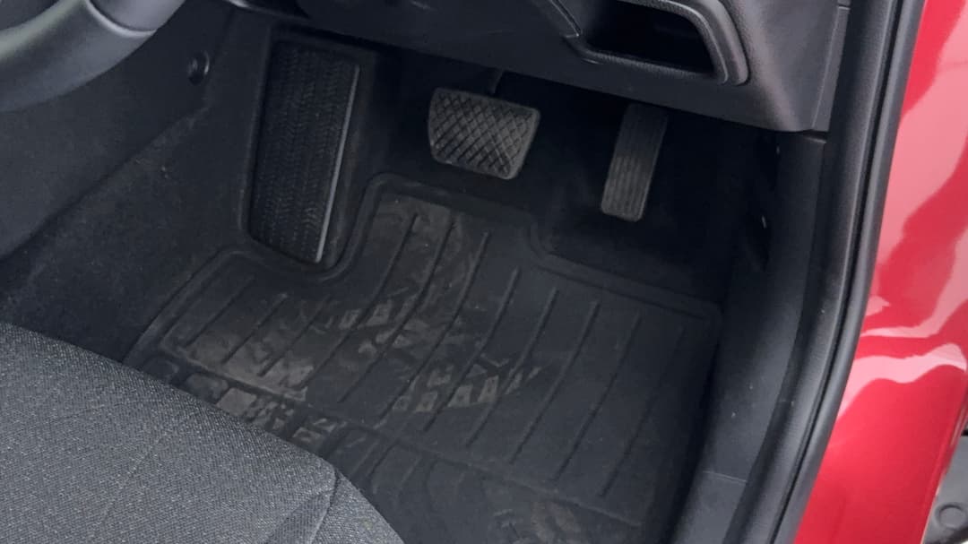 2025 Honda HR-V Vi X, Automatic, 7773 km, Pedals and Footmat