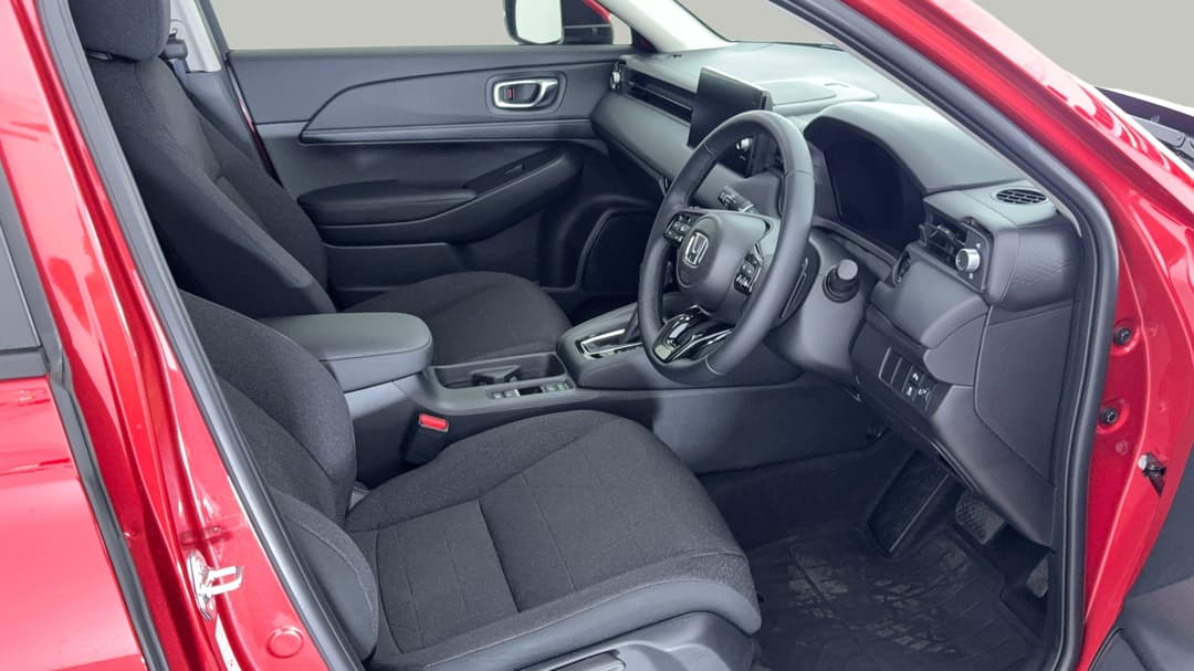 2025 Honda HR-V Vi X, Automatic, 7773 km, Right Side Front Door Cabin View