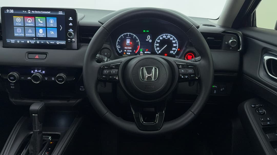 2025 Honda HR-V Vi X, Automatic, 7773 km, Steering Wheel Close-up