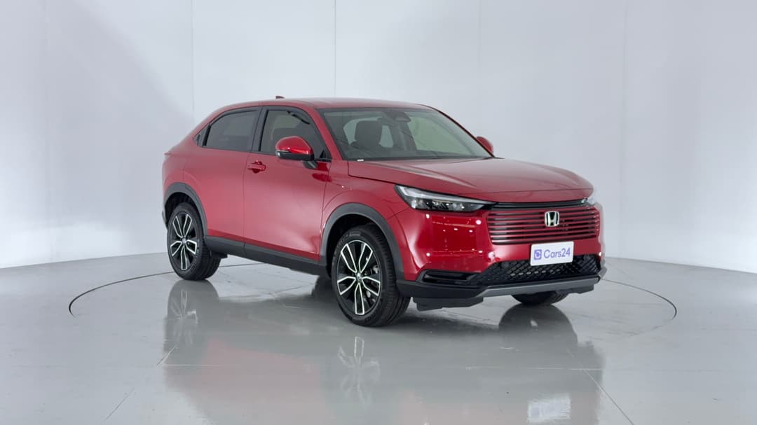 2025 Honda HR-V Vi X, Automatic, 7773 km, Right Front Diagonal (45- Degree) View