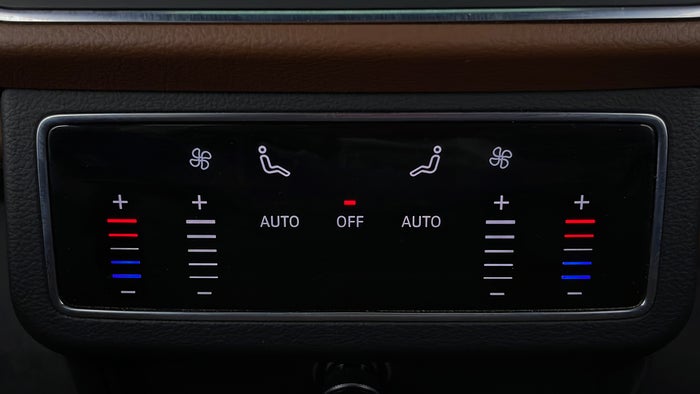 AUDI A6-Rear AC Temperature Control