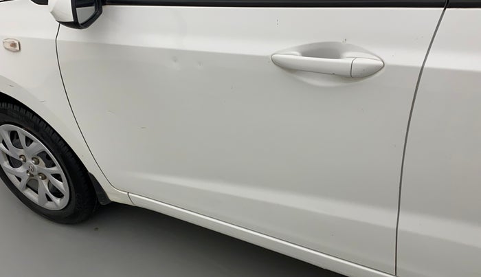 2017 Hyundai Grand i10 SPORTZ 1.2 KAPPA VTVT, Petrol, Manual, 41,236 km, Front passenger door - Paint has faded