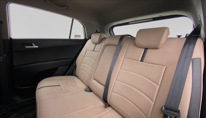 2018 Hyundai Creta 1.6 SX VTVT, Petrol, Manual, 15,061 km, Right Side Door Cabin View