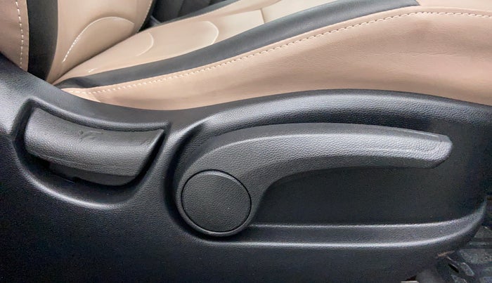2018 Hyundai Creta 1.6 SX VTVT, Petrol, Manual, 15,061 km, Driver Side Adjustment Panel
