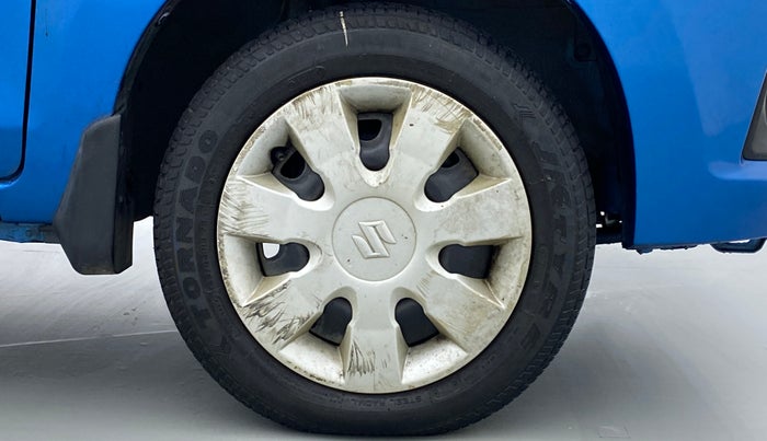 2015 Maruti Alto K10 VXI P, Petrol, Manual, 14,732 km, Right Front Wheel