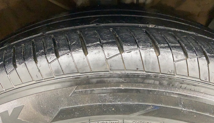 2019 Hyundai Creta 1.6 SX (O) VTVT, Petrol, Manual, 60,781 km, Right Front Tyre Tread
