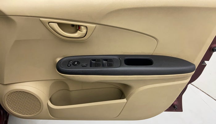 2015 Honda Amaze 1.2 SX MT I VTEC, Petrol, Manual, 40,636 km, Driver Side Door Panels Control
