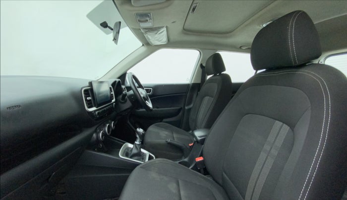 2019 Hyundai VENUE SX 1.4 CRDI, Diesel, Manual, 62,642 km, Right Side Front Door Cabin