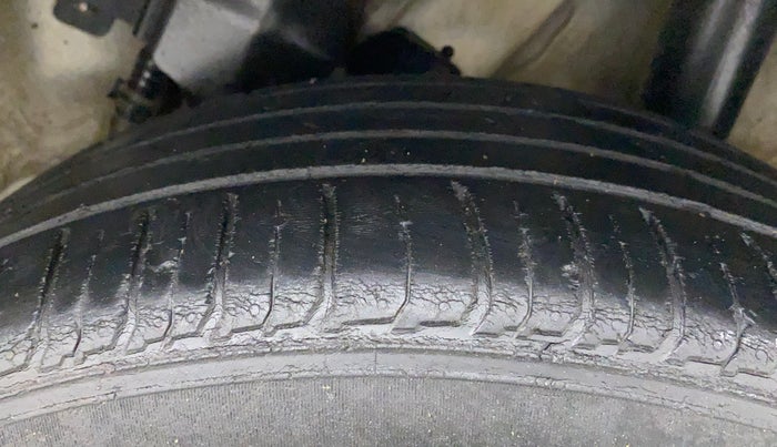 2019 Hyundai VENUE SX 1.4 CRDI, Diesel, Manual, 62,642 km, Left Rear Tyre Tread