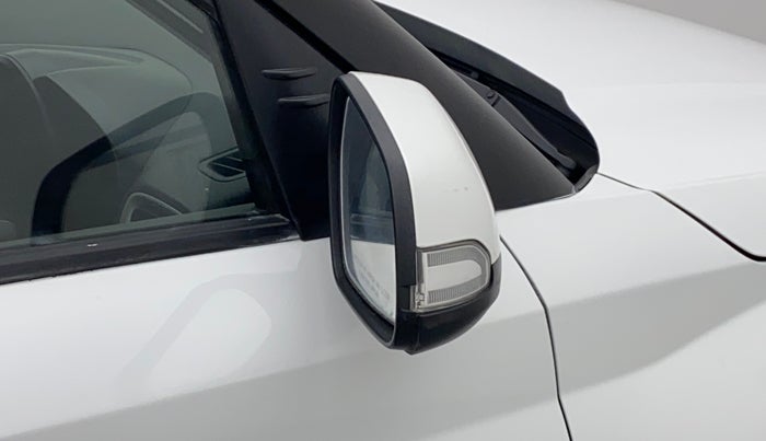 2019 Hyundai VENUE SX 1.4 CRDI, Diesel, Manual, 62,642 km, Right rear-view mirror - Folding motor not working