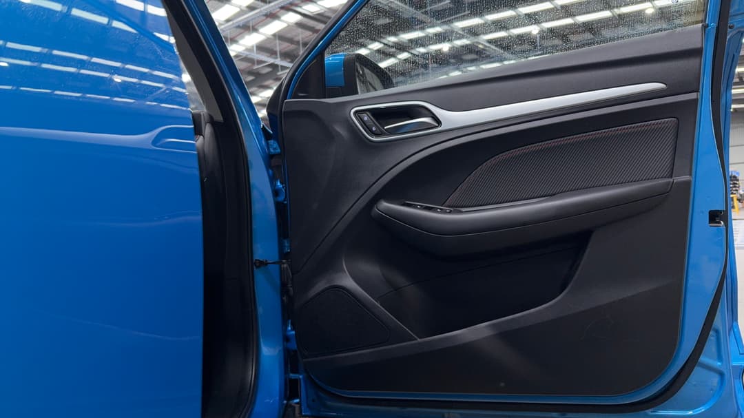 2022 MG Zst Core, Automatic, 45614 km, Speaker View