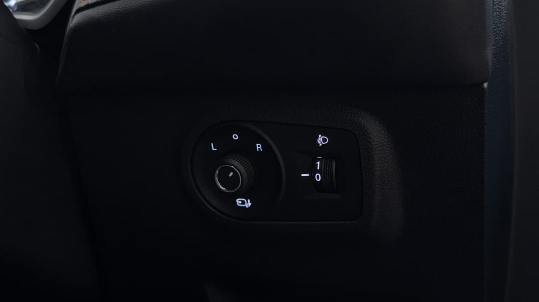 2022 MG Zst Core, Automatic, 45614 km, Utility Switches/Buttons