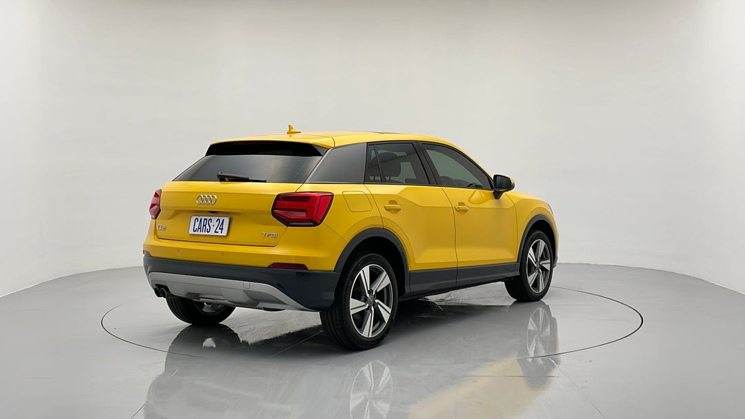 Right Back Diagonal (45- Degree) View