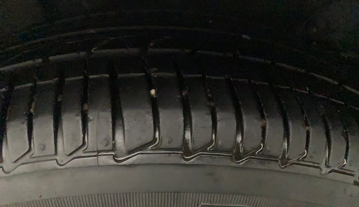 2020 Tata Tiago XZA PLUS PETROL, Petrol, Automatic, 20,657 km, Right Front Tyre Tread