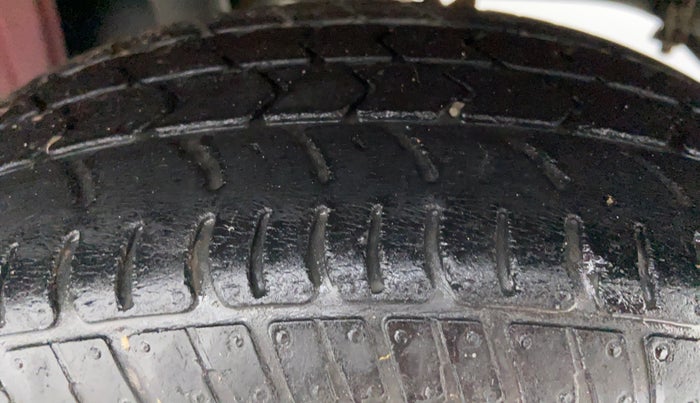 2018 Maruti Alto K10 VXI P, Petrol, Manual, 33,567 km, Left Rear Tyre Tread