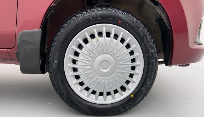 2018 Maruti Alto K10 VXI P, Petrol, Manual, 33,567 km, Right Front Wheel