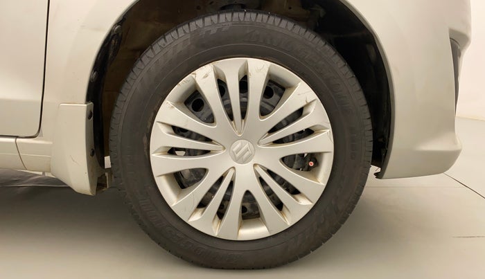 2012 Maruti Ertiga VDI, Diesel, Manual, 1,37,247 km, Right Front Wheel